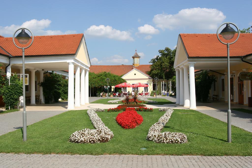 Ensana Vila Trajan Piest'any Esterno foto